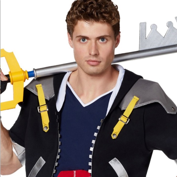 Disney Sora Cosplay Costume - Kingdom Hearts - Picture 4 of 9